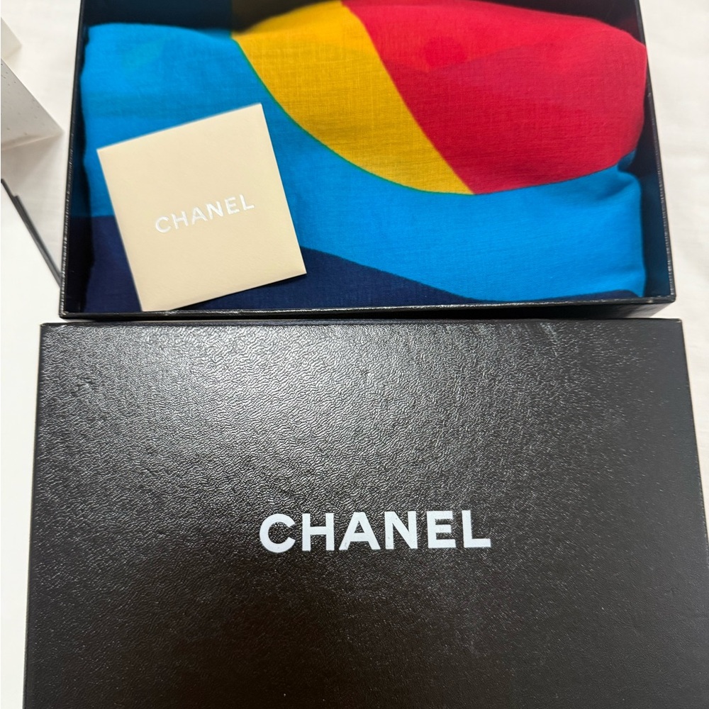 Chanel Striped Blue and Black oversized scarf, 100% cotton - Picture 9 of 9